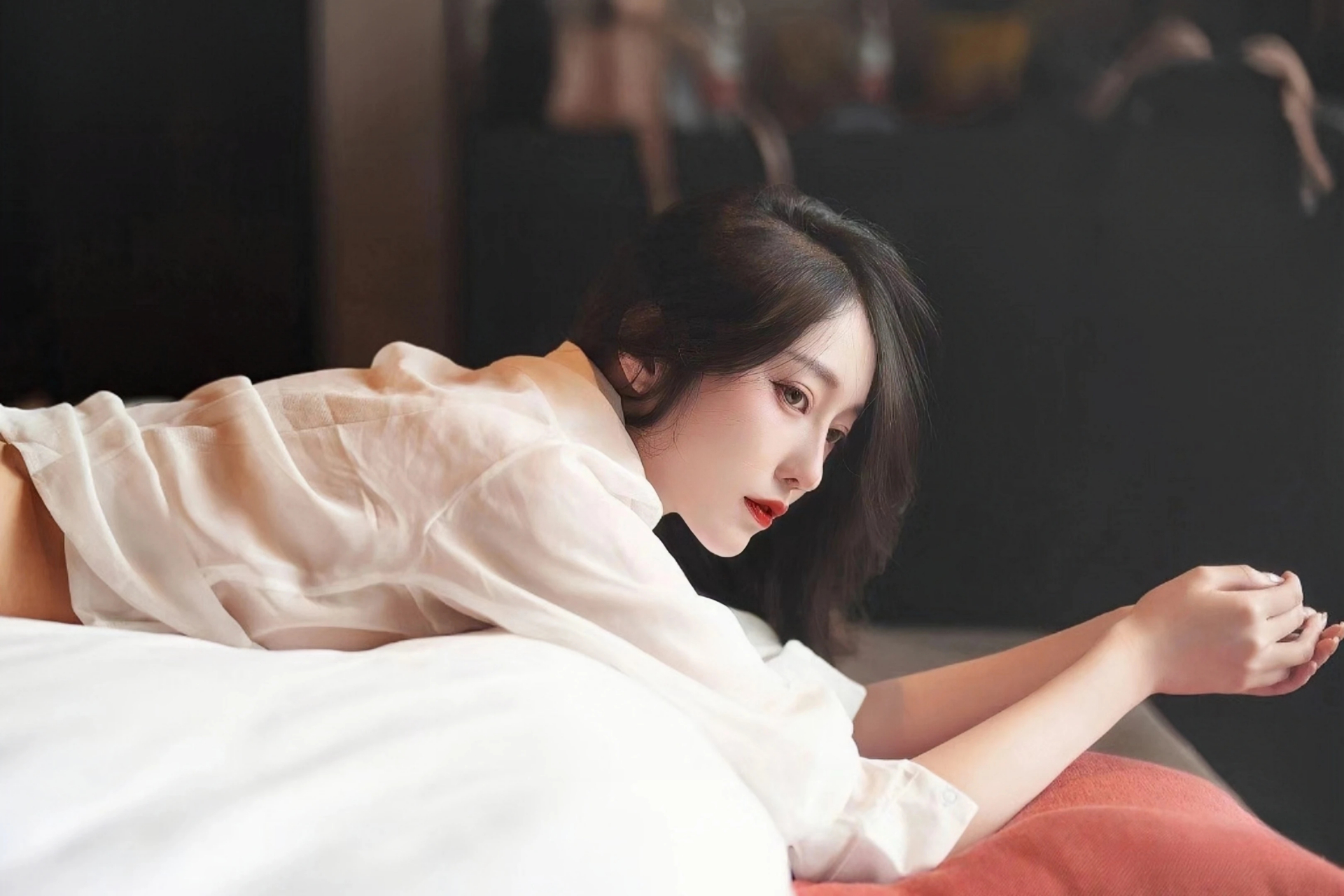 委内瑞拉截获一艘载有超3吨可卡因的运毒“潜艇”